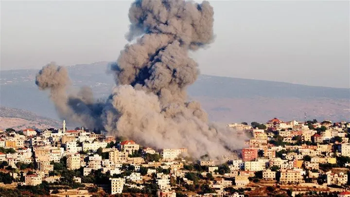 شهيد ودمار في المنازل إثر غارات شنها الاحتلال على جنوب لبنان